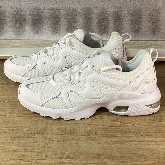 nike air max graviton outfit